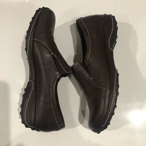 Bass slip ons, dark brown